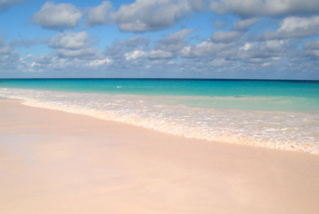 6 playas de arena rosa repartidas por el mundo Playas del mundo